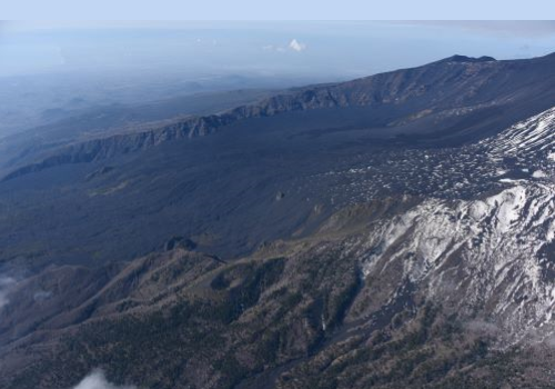 Etna Valle del Bove 500x350.JPG